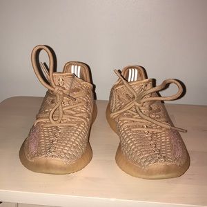 Kids Yeezy pink/peach